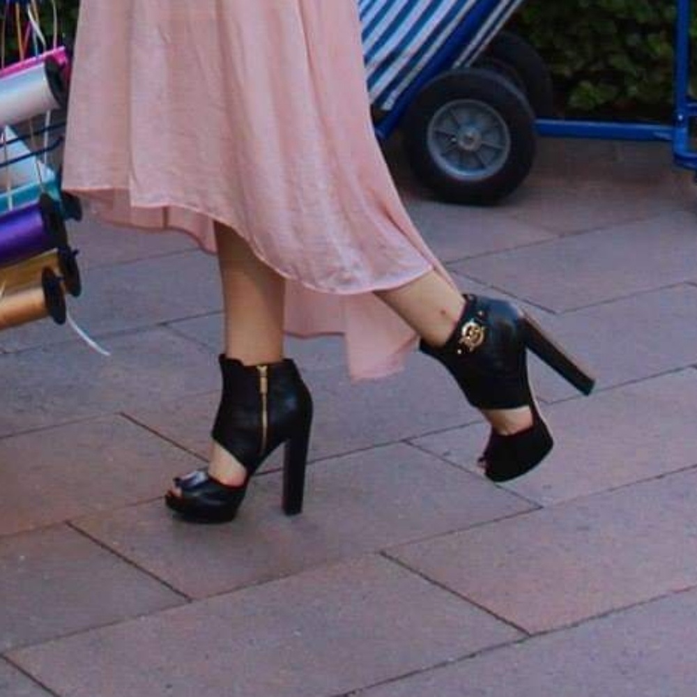 Michael Kors Open Toe Platform Heel Shoes